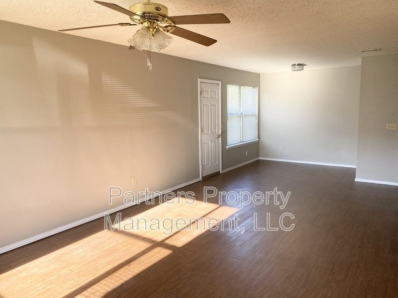 1659 N Dawn Dr - Photo 2 of 11