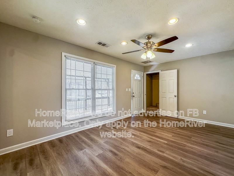 7065 Merrywood Dr - Photo 4 of 19