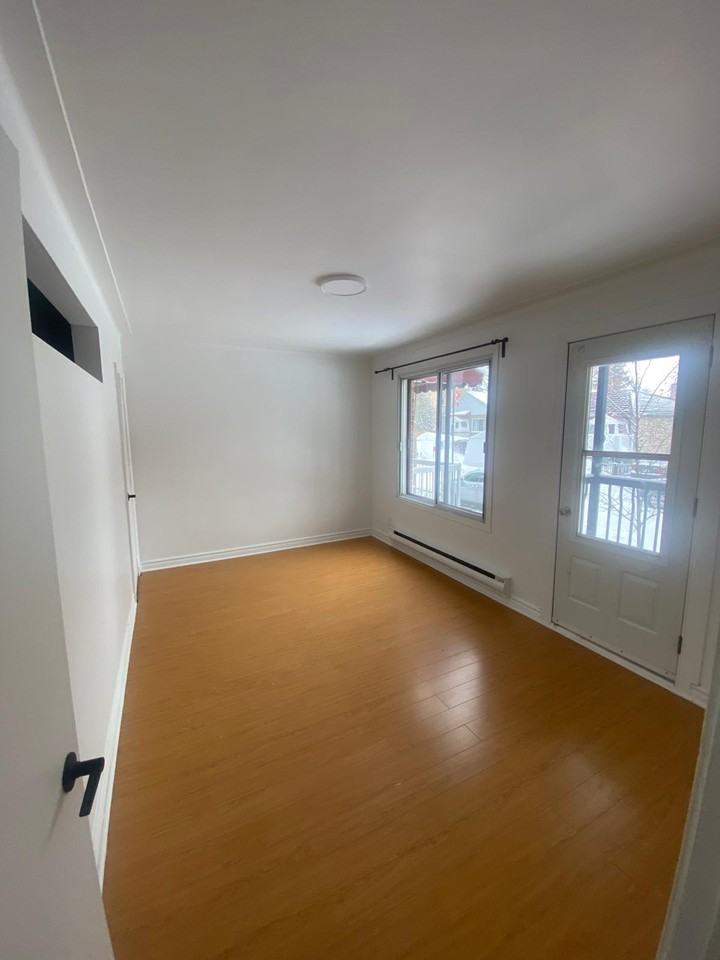 8191 Bloomfield - Photo 4 of 13