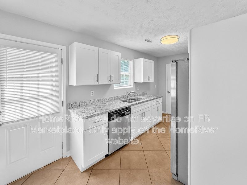 6463 Heritage Run - Photo 5 of 21