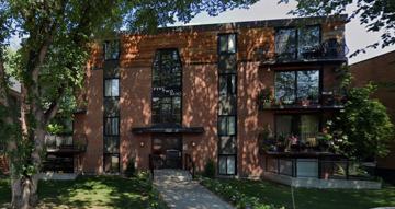 featured image of 526 22 Ave Sw