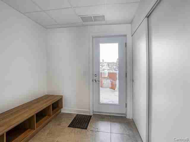 4240 Rue Augustin - Photo 2 of 15