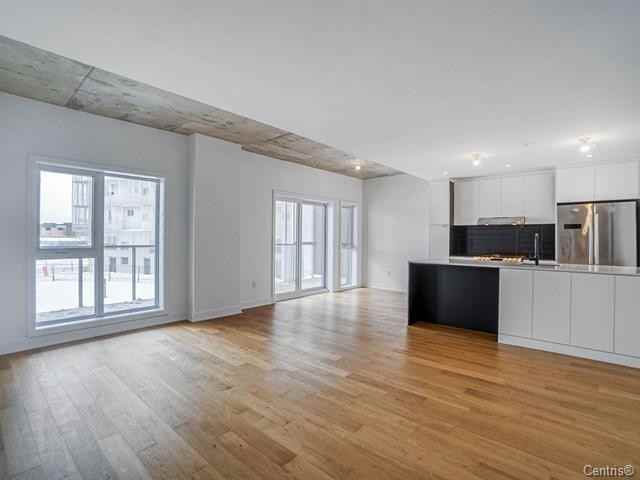 4240 Rue Augustin - Photo 3 of 15