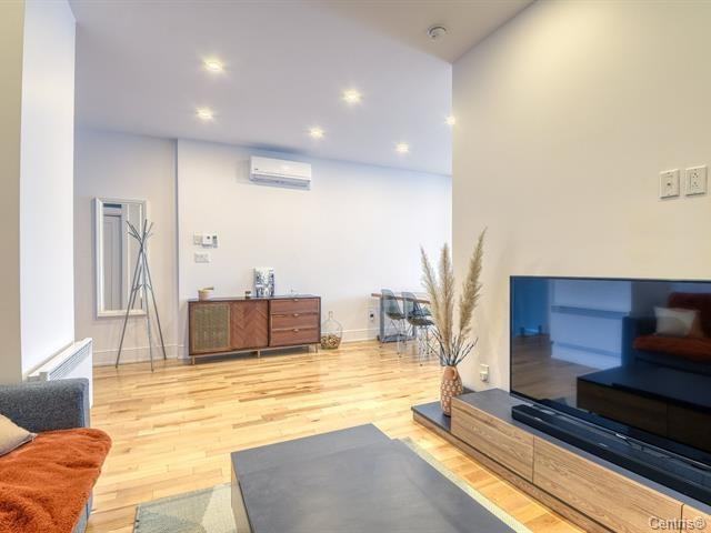 8261 Rue St-Denis - Photo 7 of 15