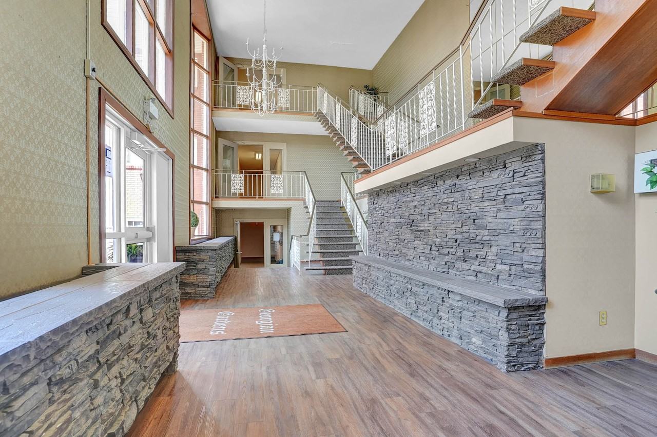 4415 Rae St - Photo 4 of 4