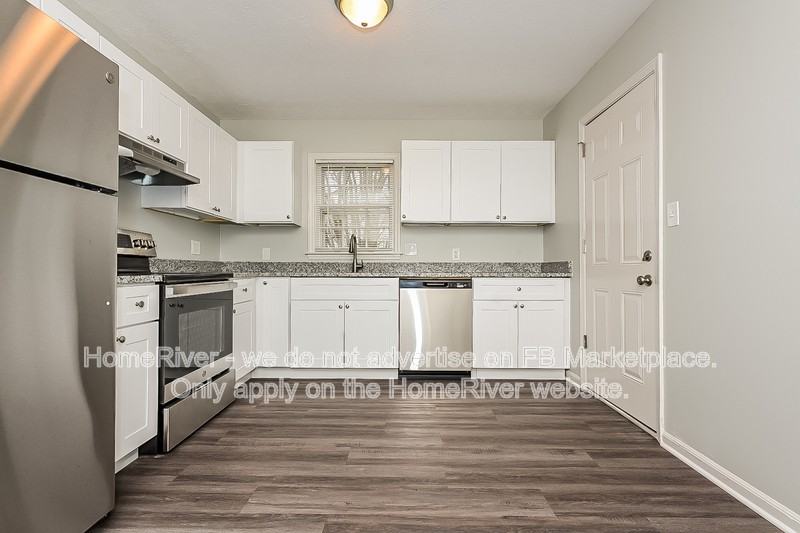 3865 Morning Creek Dr - Photo 4 of 17