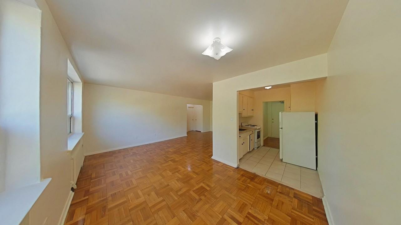 1589–1607 Victoria Park Ave - Photo 5 of 16