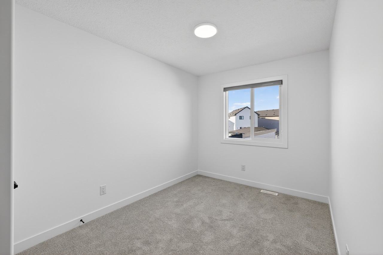 239 Pacific Drive Main & GRG Spruce Grove - Photo 7 of 32