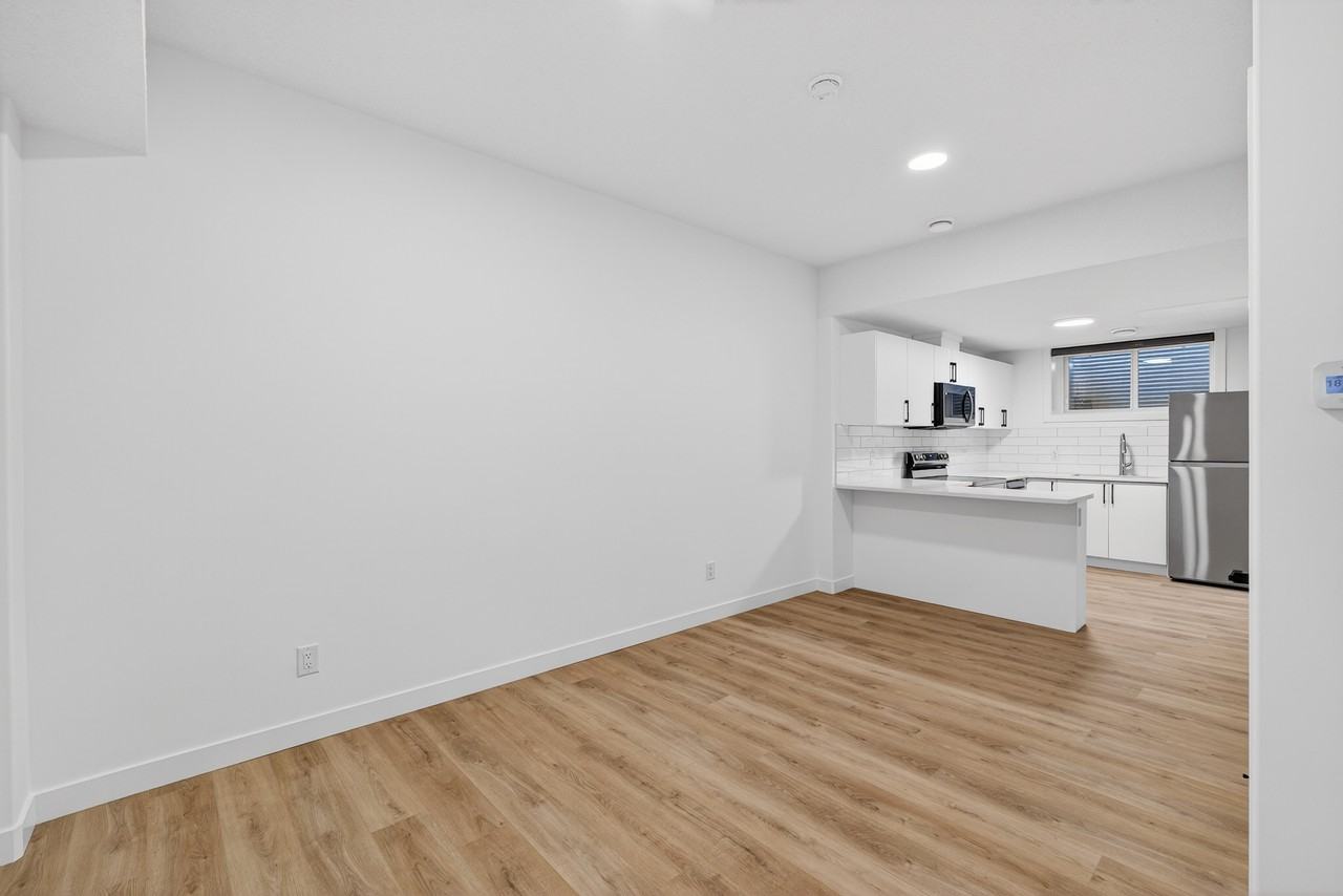 235 Pacific Drive Basement Suite - Photo 4 of 13