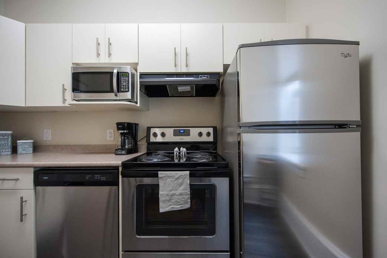 377 Brandon Avenue - Photo 3 of 20