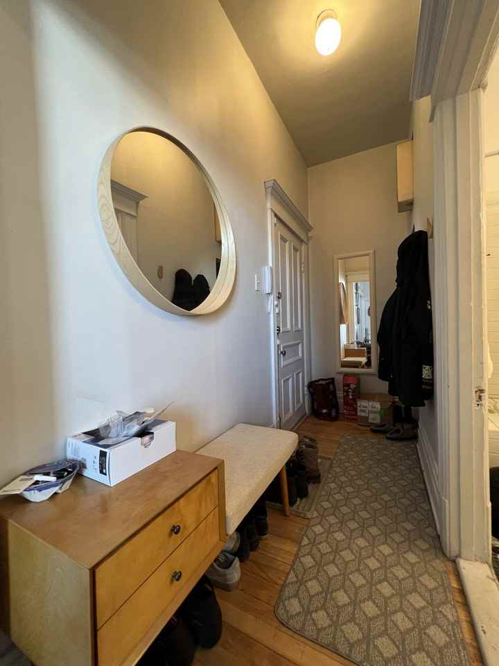 6 Rue Saint-Viateur O — photo 2
