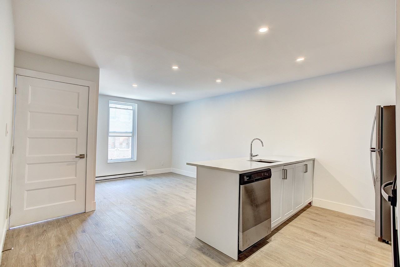 952 Rue Saint-Philippe - Photo 6 of 11