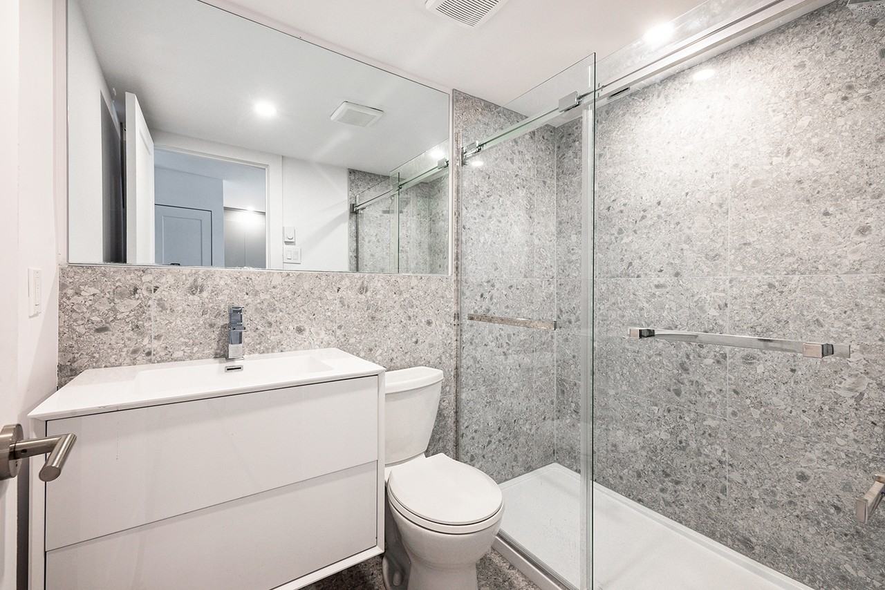 293 Saint Augustin - Photo 2 of 34