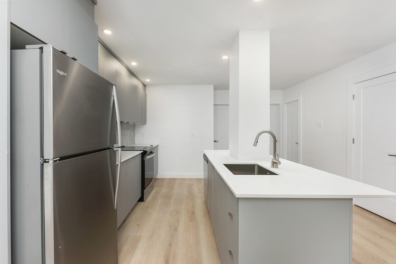 293 Saint Augustin - Photo 5 of 34