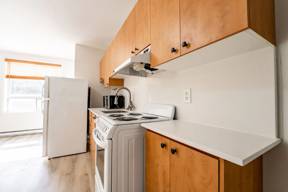 477 Cumberland Street - Photo 2 of 18