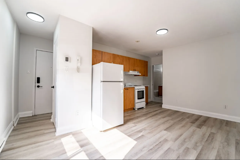 477 Cumberland Street - Photo 4 of 18