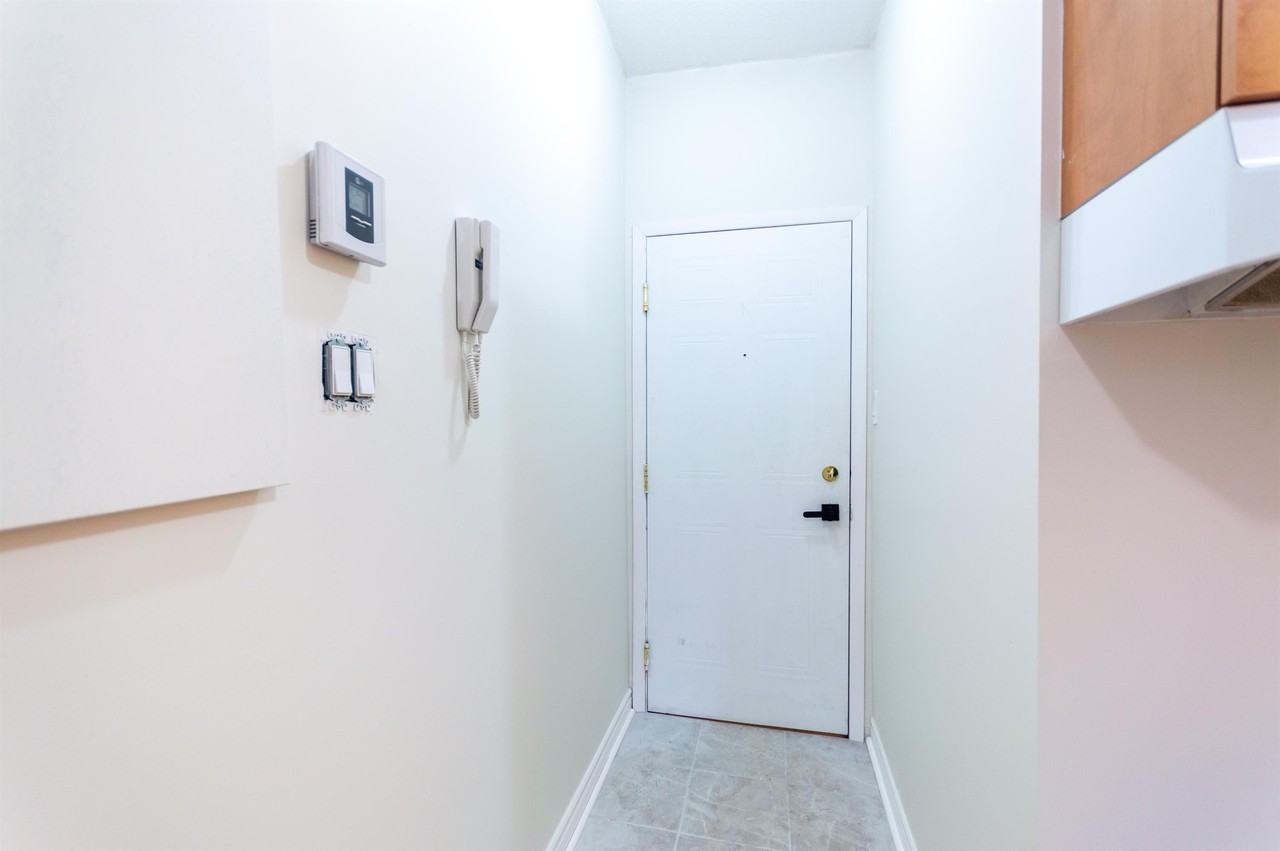 477 Cumberland Street - Photo 3 of 10