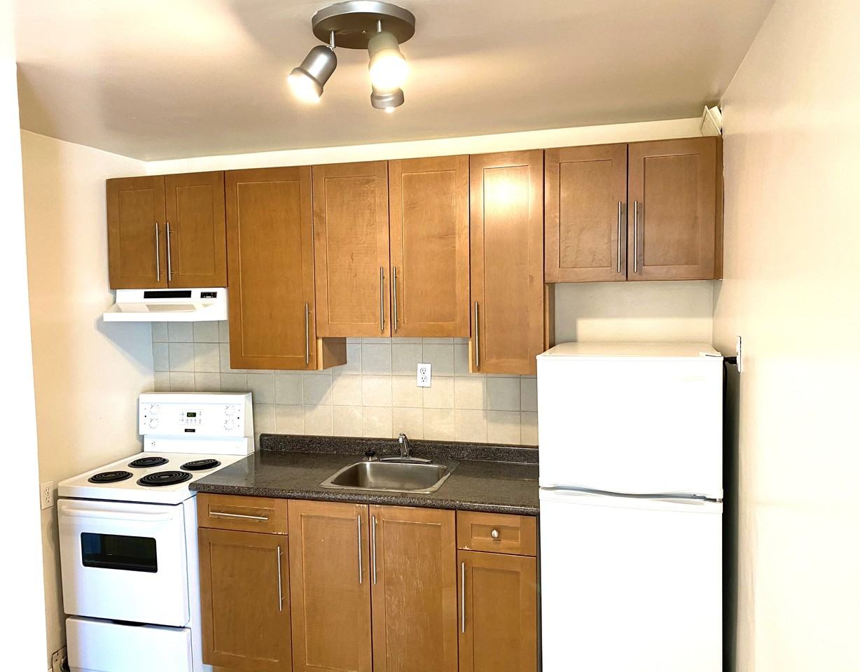 Scona Place - Photo 7 of 21