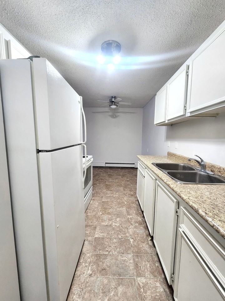 Twin Pines - Photo 7 of 15