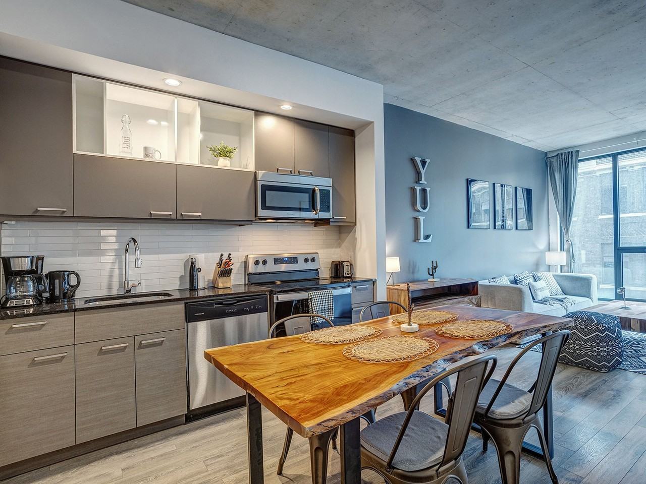 Smith - Photo 6 of 45