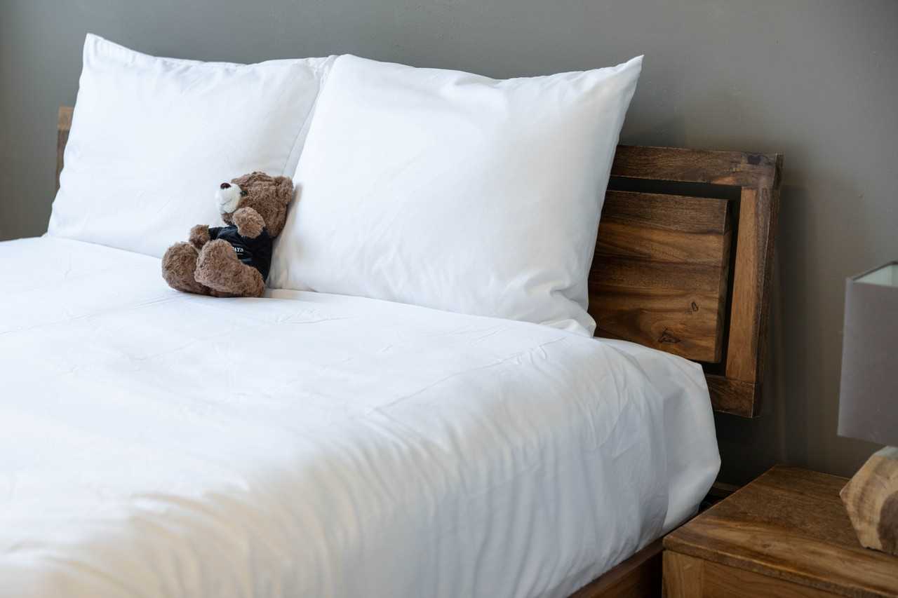 Furnished Apartment in Regina | Flexible Lease | Utilities Included - Photo 4 of 20