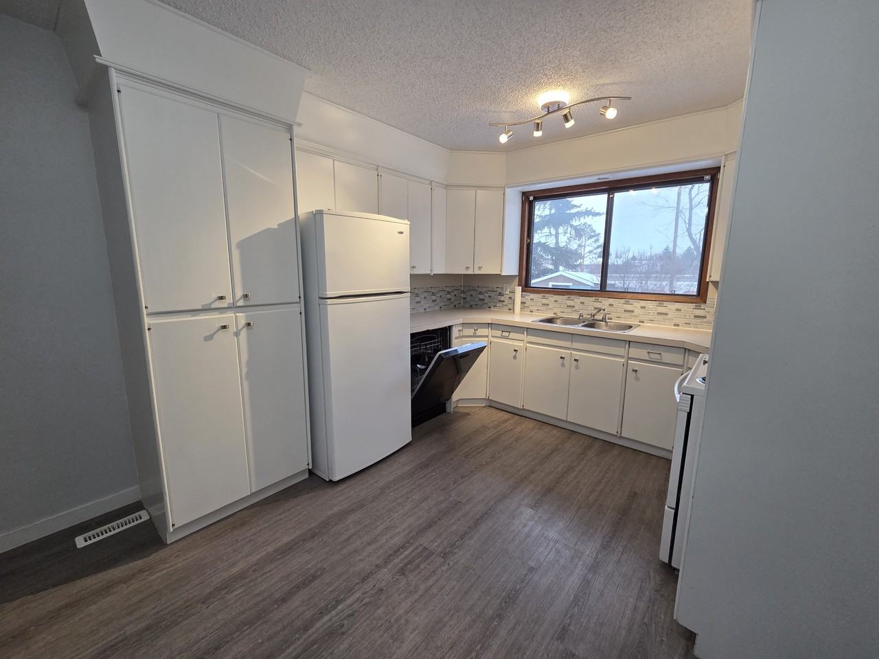 4606 49 St Beaumont, AB - Photo 3 of 17