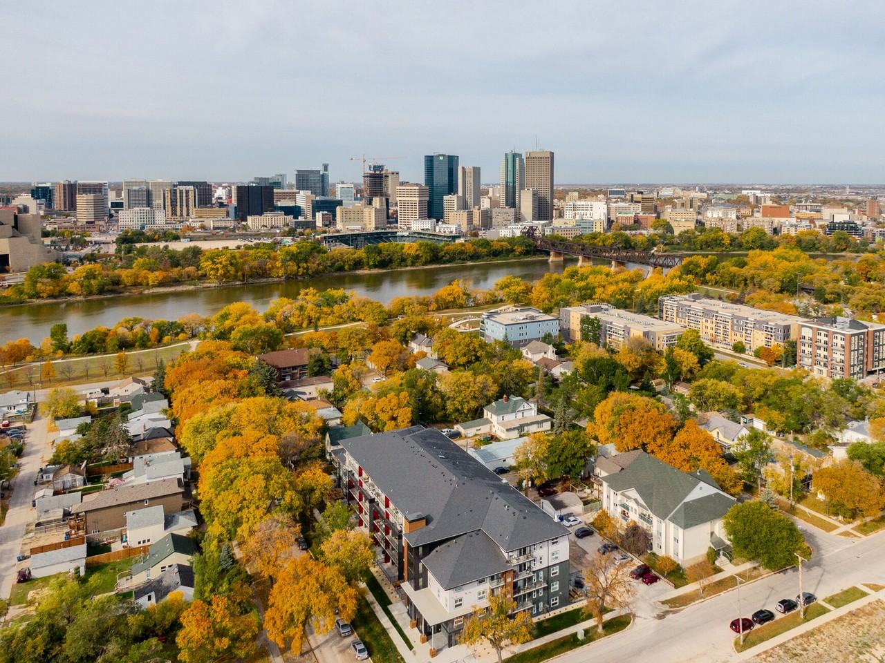 Notre Terrace - Photo 4 of 17