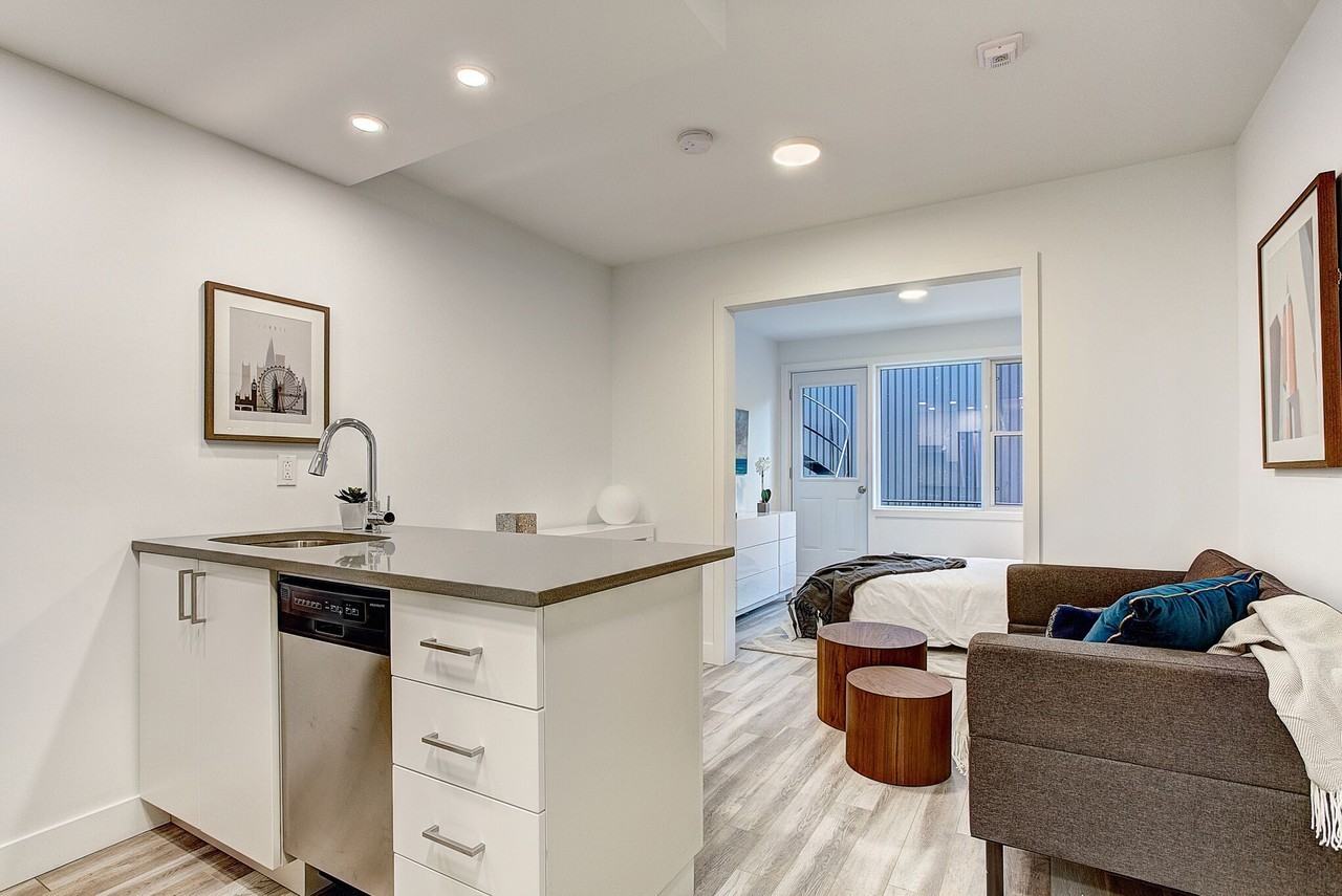 4530 Avenue Coloniale - Photo 6 of 23