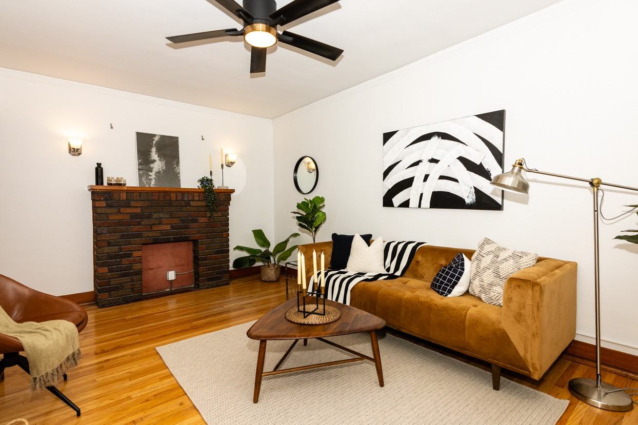 370 Stradbrook Avenue - Photo 3 of 22