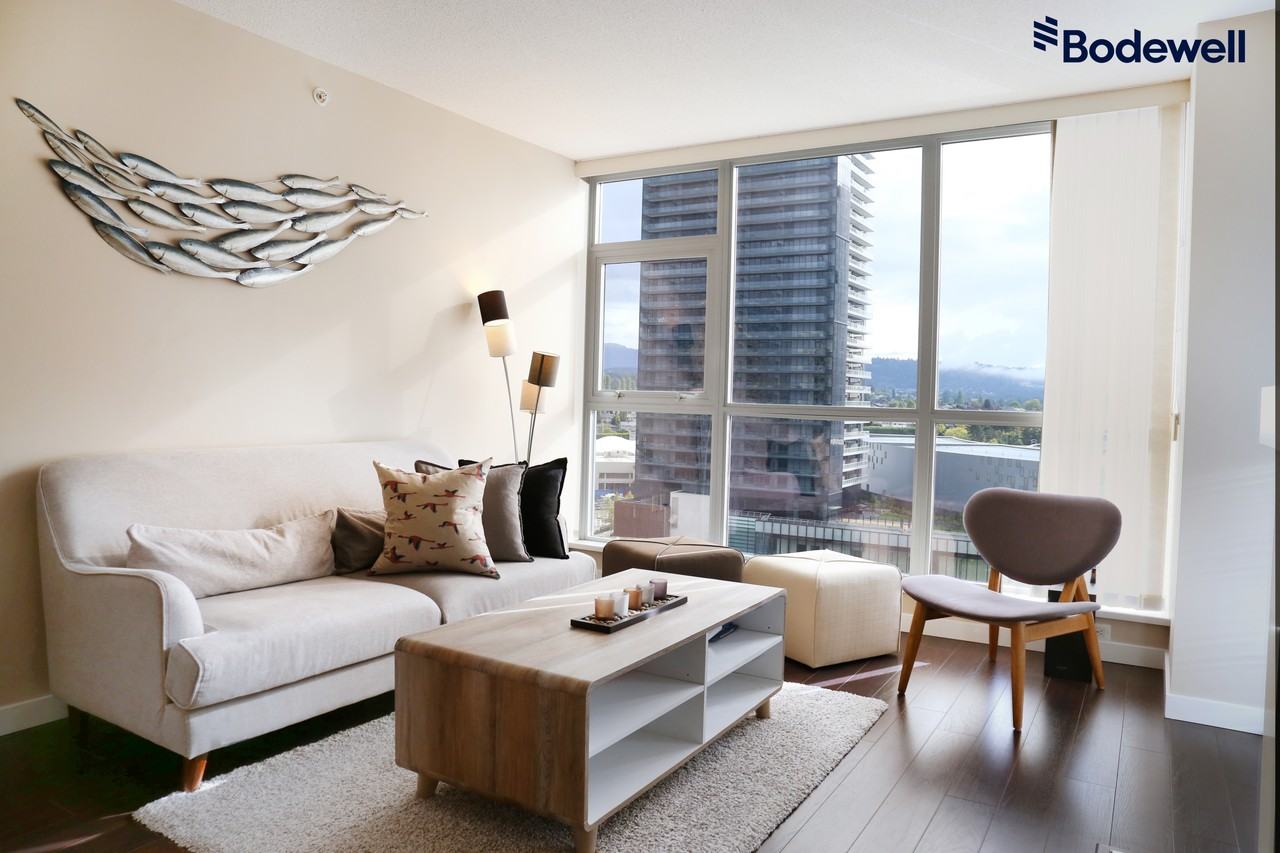 Motif - Photo 2 of 18