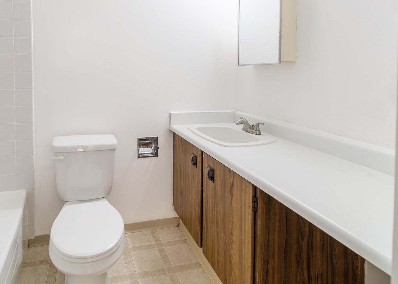 Aspen Apartments - Photo 7 of 10