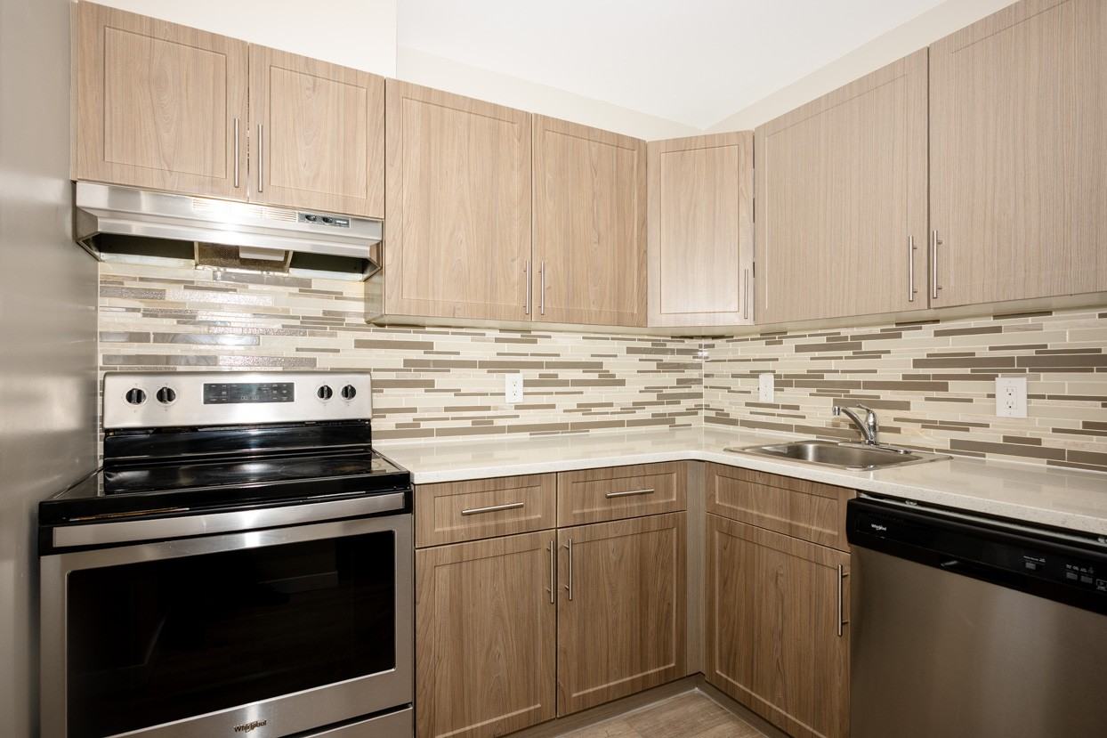 Polo Club Apartments - Photo 3 of 34