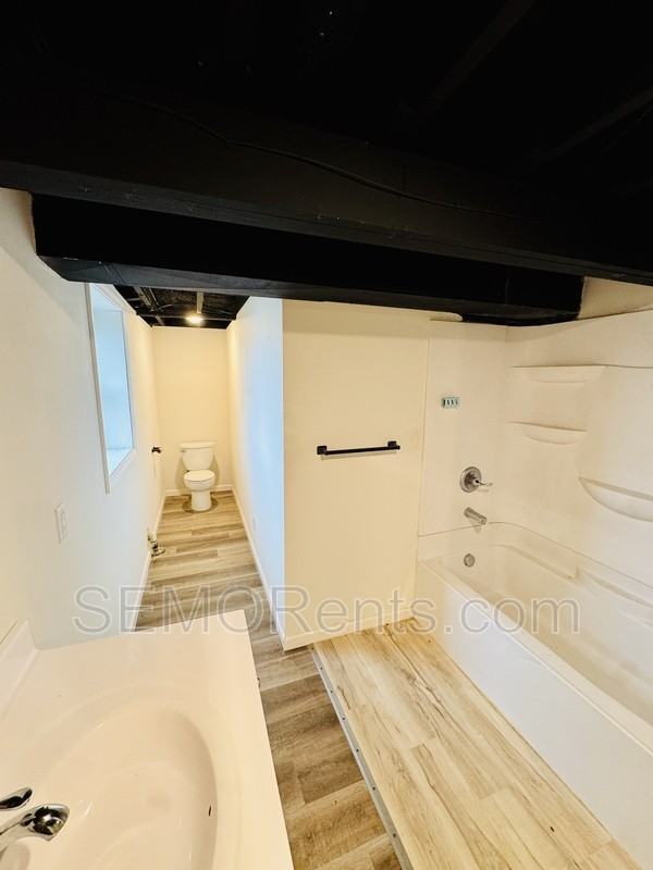 1310 N Missouri St - Photo 2 of 10