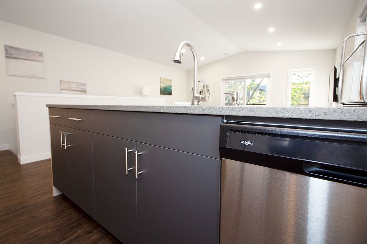 575 Warsaw Avenue - Photo 2 of 31