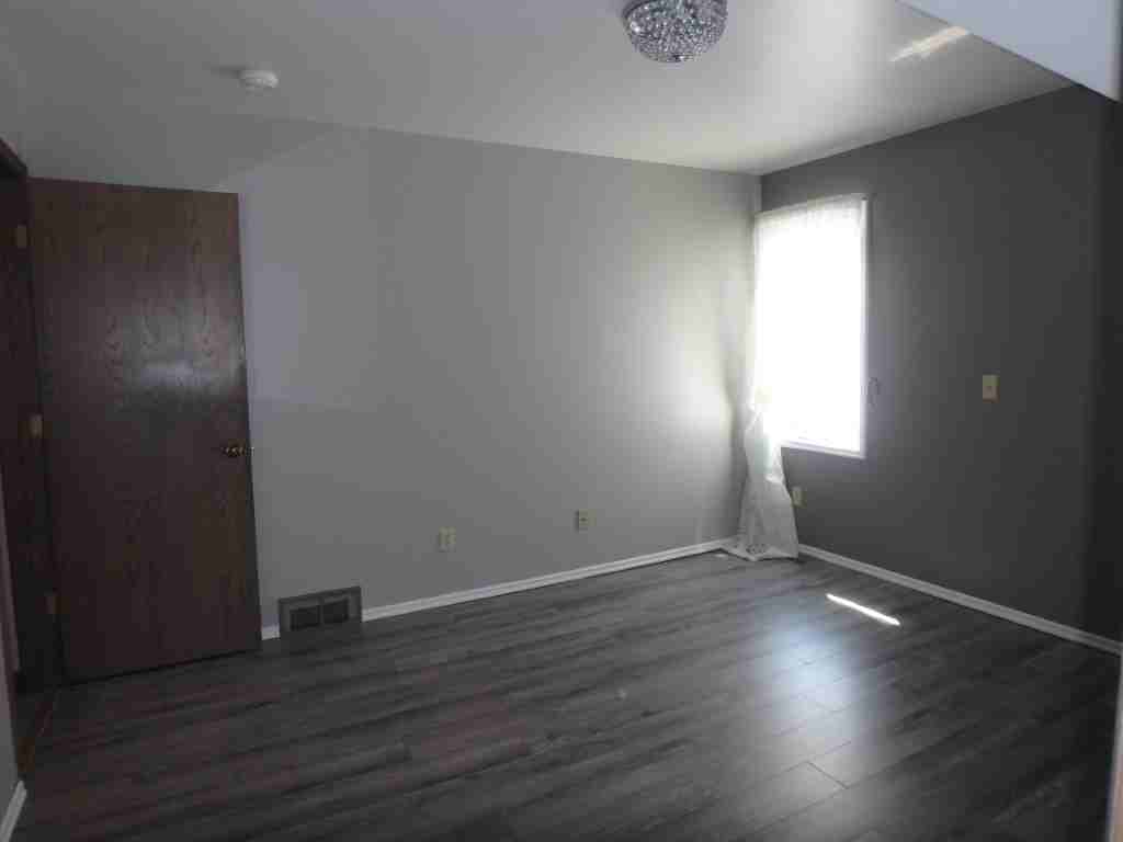 100 Brahms Bay - Photo 3 of 20