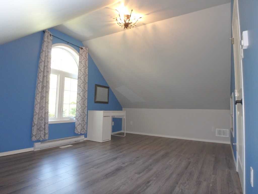 100 Brahms Bay - Photo 4 of 20