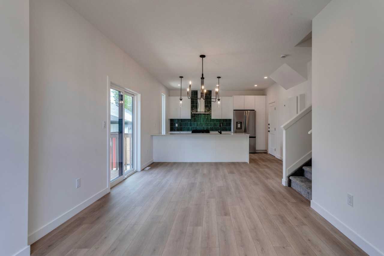 Prince Charles 4 Plex - Photo 3 of 37