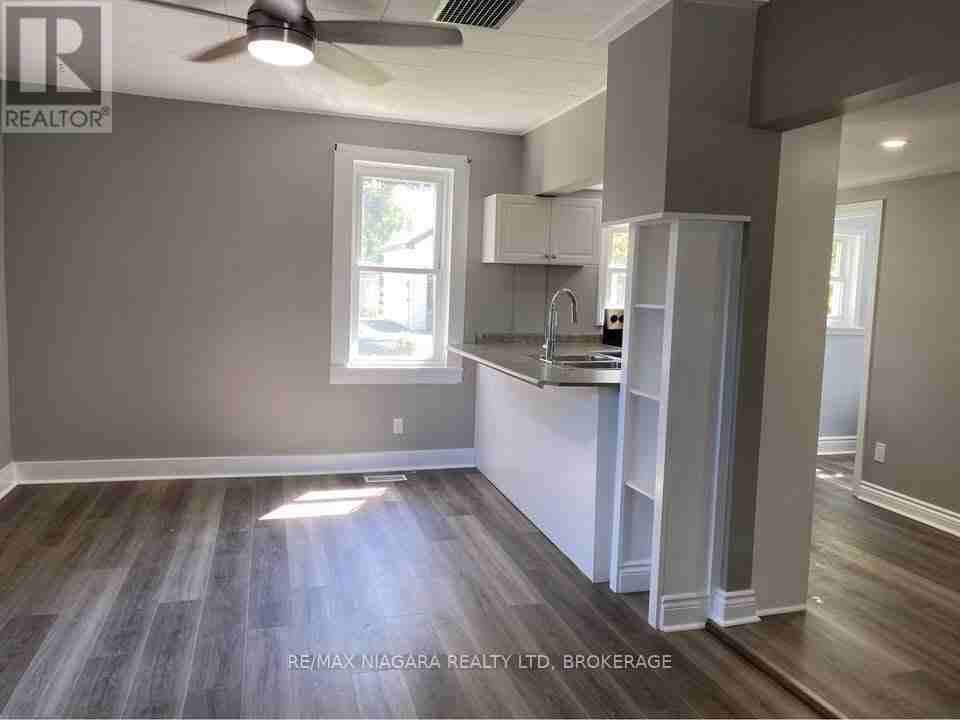 474 Lakeshore Road, Middle House, Fort Erie - Photo 5 of 12