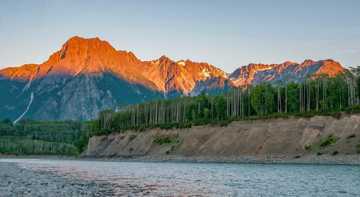 featured image of 1160 Kingfisher Ave S