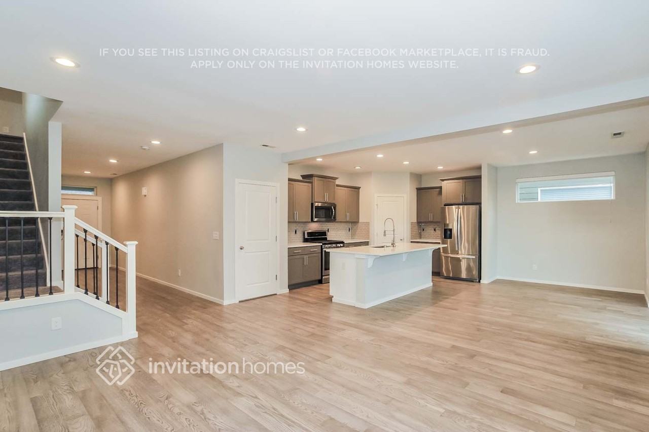 2907 S 373rd Pl - Photo 4 of 18