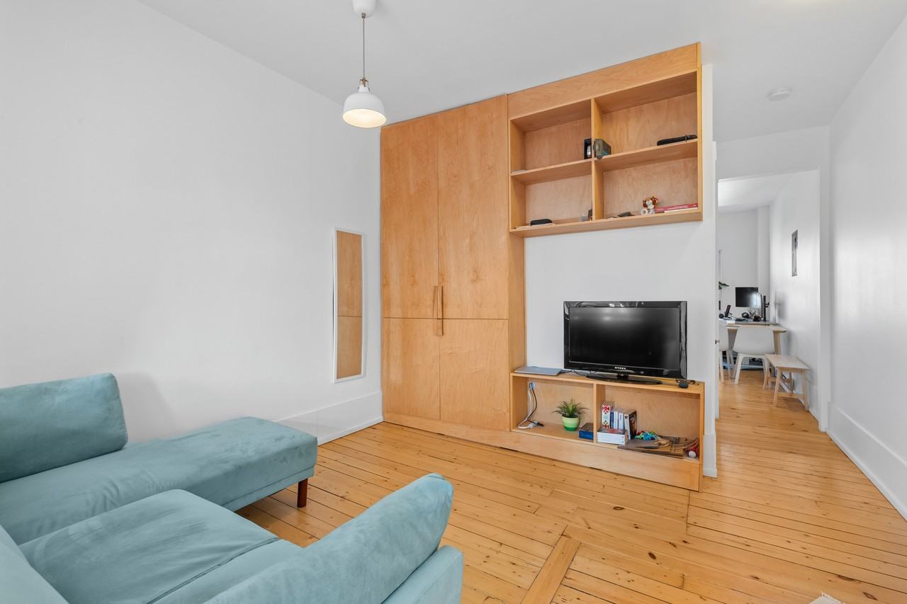 4425 de Bordeaux - Photo 3 of 10