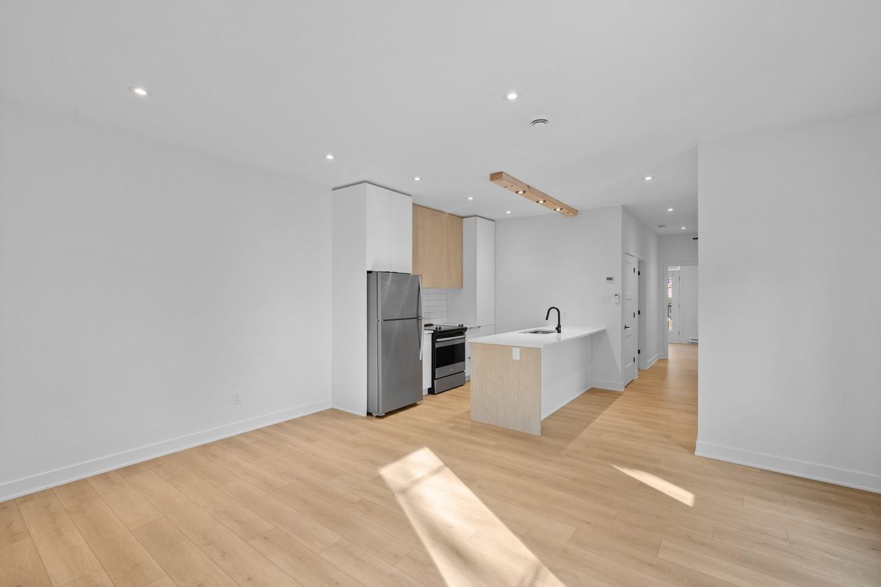 1898 Rue de Beaurivage - Photo 2 of 13