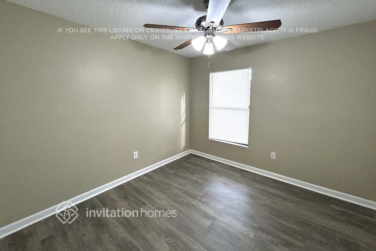 1410 Sw 3rd Ave - Photo 7 of 17
