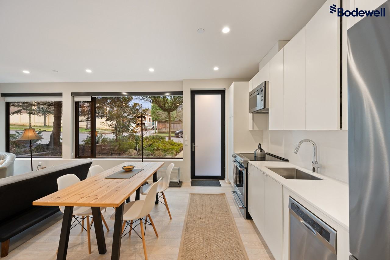 Crown Street Laneway Home - Photo 4 of 18