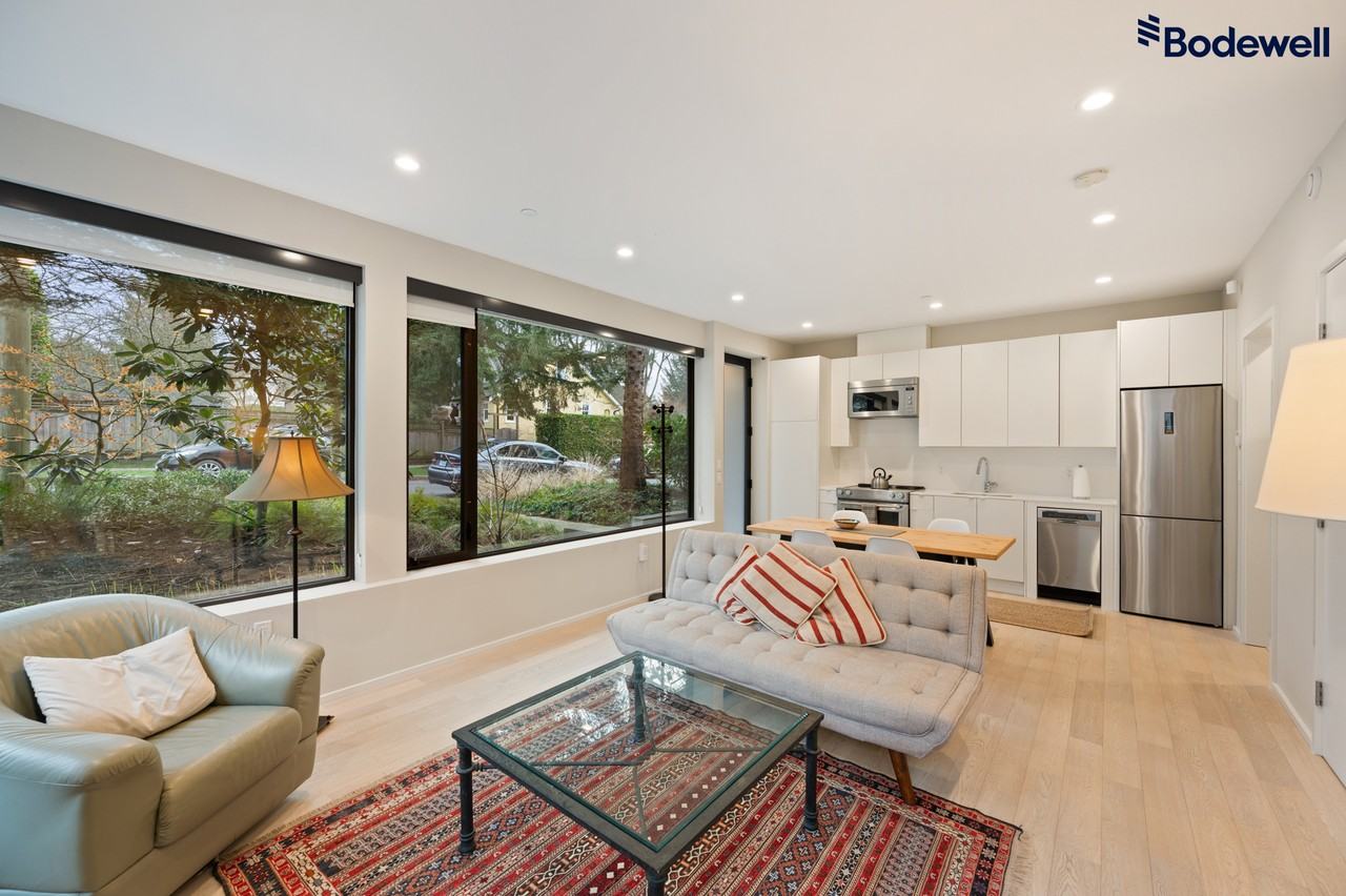 Crown Street Laneway Home - Photo 6 of 18