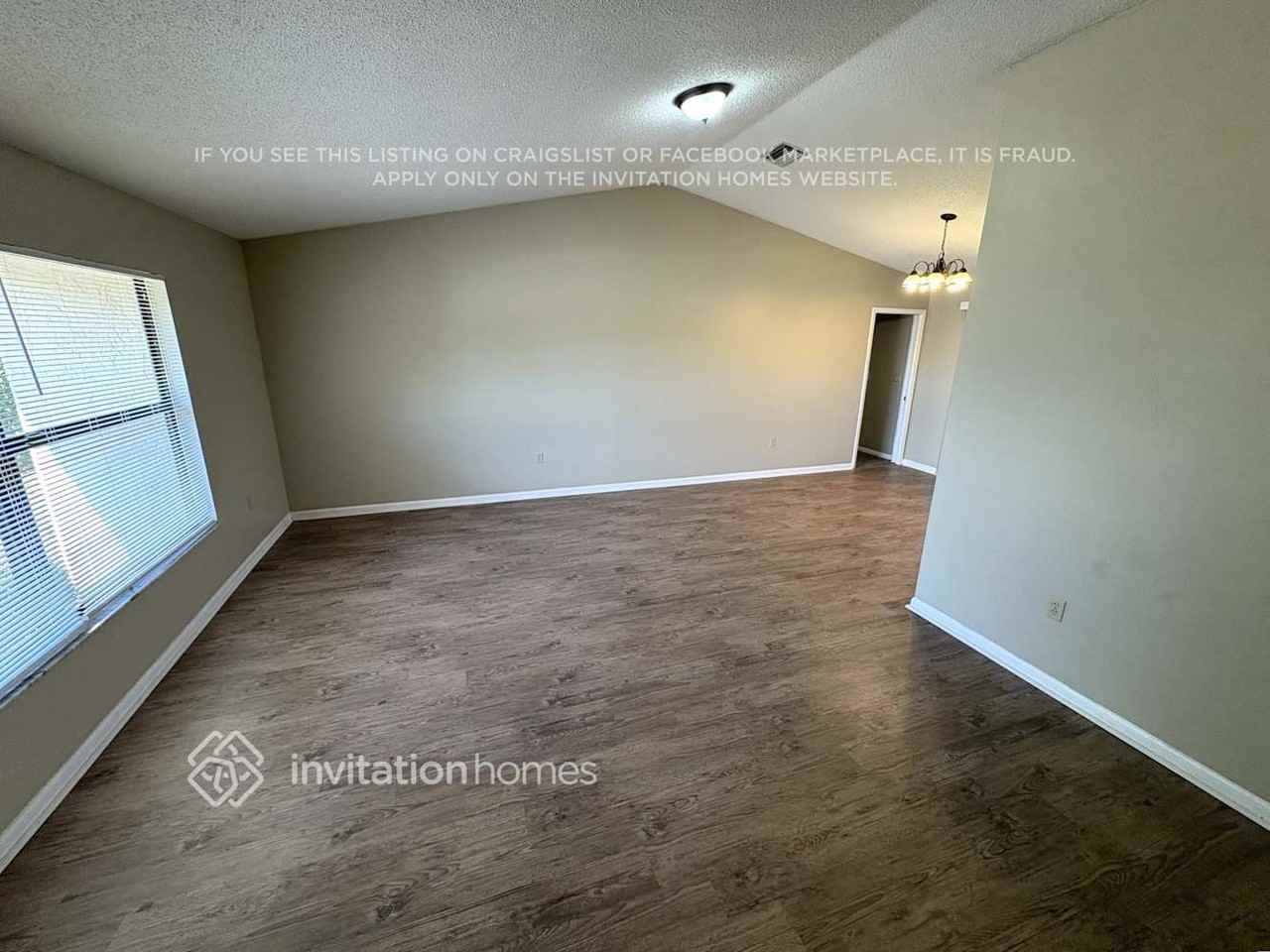 26097 Dolman Ct - Photo 2 of 10