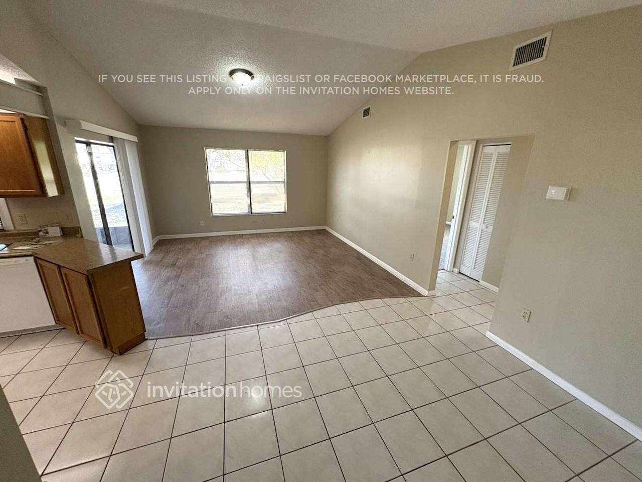 26097 Dolman Ct - Photo 4 of 10