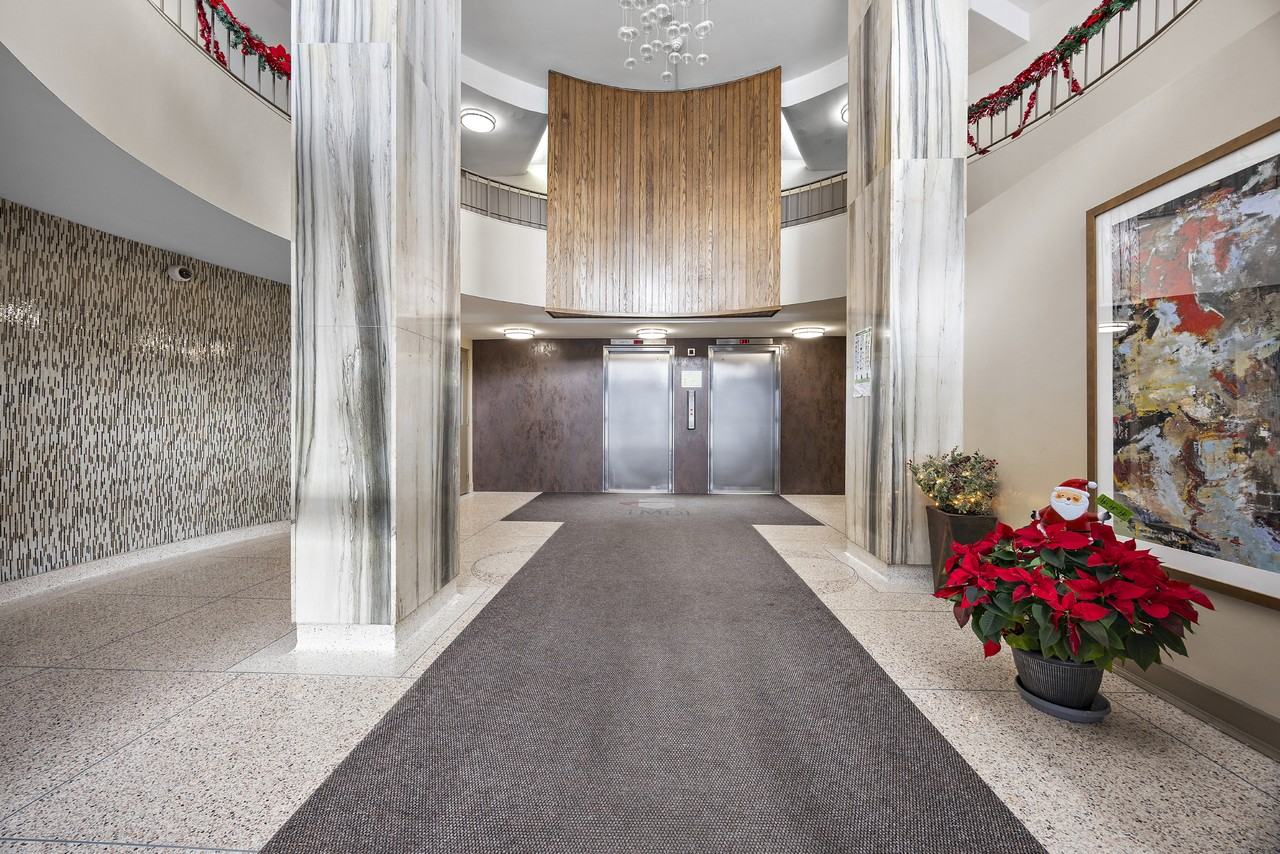 30 Esterbrooke Avenue - Photo 4 of 16