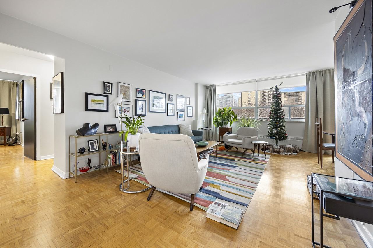 30 Esterbrooke Avenue - Photo 6 of 16