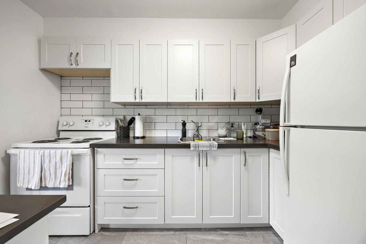 30 Esterbrooke Avenue - Photo 4 of 5